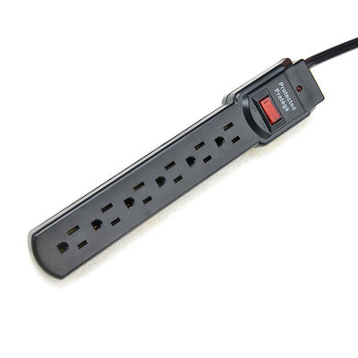 Gepersonaliseerd mannelijk einde type NEMA 5-15P Draagbare 6 Outlet Surge Protector American Standard ETL Power Strip voor huishoudelijke apparaten