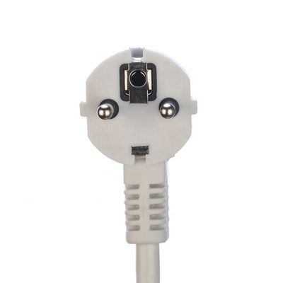 Eu-strip met 4 uitlaatstripjes, nominale stroom 10/16A, kabel voor de bescherming tegen hoge spanning H05VV-F 3x1,5 mm2