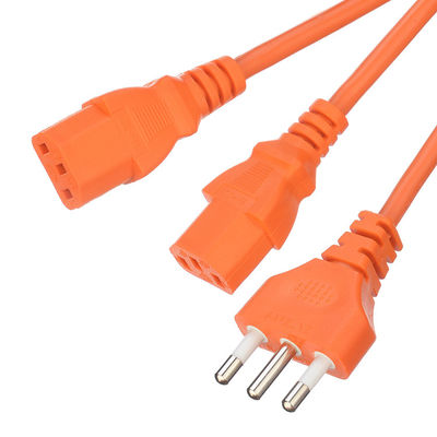 IMQ gecertificeerd Computer Power Cord Y Splitter 3pins Plug met 2 Way C13 Plug Socket WIFI GEEN Aarding Standaard Aarding