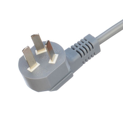 Commerciële kwaliteit CCC-gecertificeerd computerstroomkabel Y Splitter 3C Plug met 2 Way C13 Plug Socket 16a 3pin