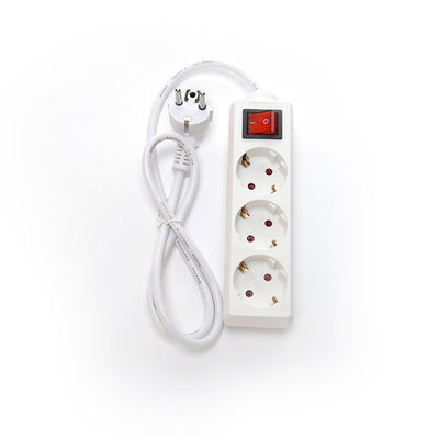 8 stopcontact stroomstrook met overspanningsbeschermer 3 stopcontact binnenverlengkabel 4 H05VV-F 3x1.5mm polyurethaankabels WIFI GEEN WIT