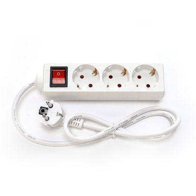 8 stopcontact stroomstrook met overspanningsbeschermer 3 stopcontact binnenverlengkabel 4 H05VV-F 3x1.5mm polyurethaankabels WIFI GEEN WIT
