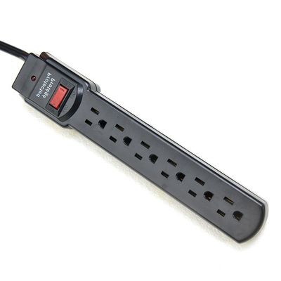 Mannelijke kant Type NEMA 5-15P ETL15A/125V 6 Outlet Electric Extension Socket Power Strip Overspanningsbeschermer voor huishoudelijke apparaten