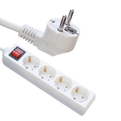 European Travel Plug Adapter met 4 stopcontacten Verlengsnoer Multi Socket en Schakelaar 5m Kabellengte