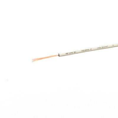 VDE-standaard H03rn-f H05rn-f H07rn-f 1 tot 4 Kern 0,5 0,75 1,5 2,5 mm 2 voor huishoudelijke en buitentemperatuur -5 °C tot 70 °C