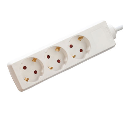 Witte 220V Euro Power Strip Overschrijdingsbeschermer voor software reengineering 3 stopcontacten 6ft stroomkabel en op maat gemaakte ondersteuning