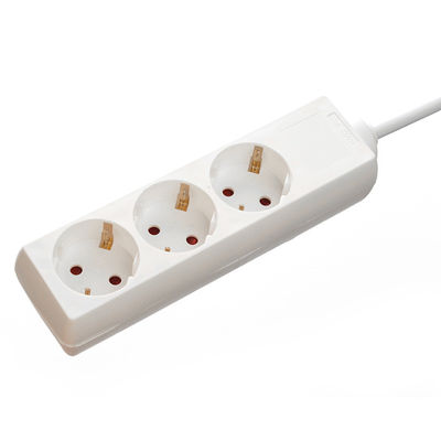 Witte 220V Euro Power Strip Overschrijdingsbeschermer voor software reengineering 3 stopcontacten 6ft stroomkabel en op maat gemaakte ondersteuning