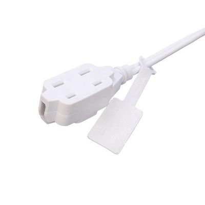 6FT 3-uitlaat verlengsnoer met veiligheidskap dekking Nominale stroom 13A Plug 2pin SPT-2 14 AWG NEMA 1-15P tot NEMA 1-15R