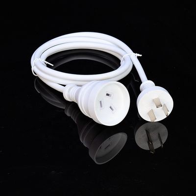 SAA 3 pin onherleidbaar aansluitbaar buitenshuis vakantieverlengkabel met H05VV-F 3x0.75MM2 kabel en IEC 60227 mannelijk eindtype